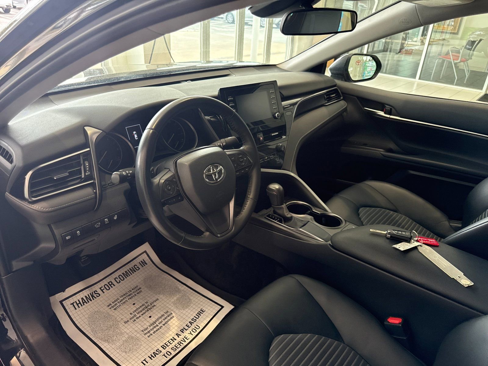 Used 2024 Toyota Camry SE FWD image 10