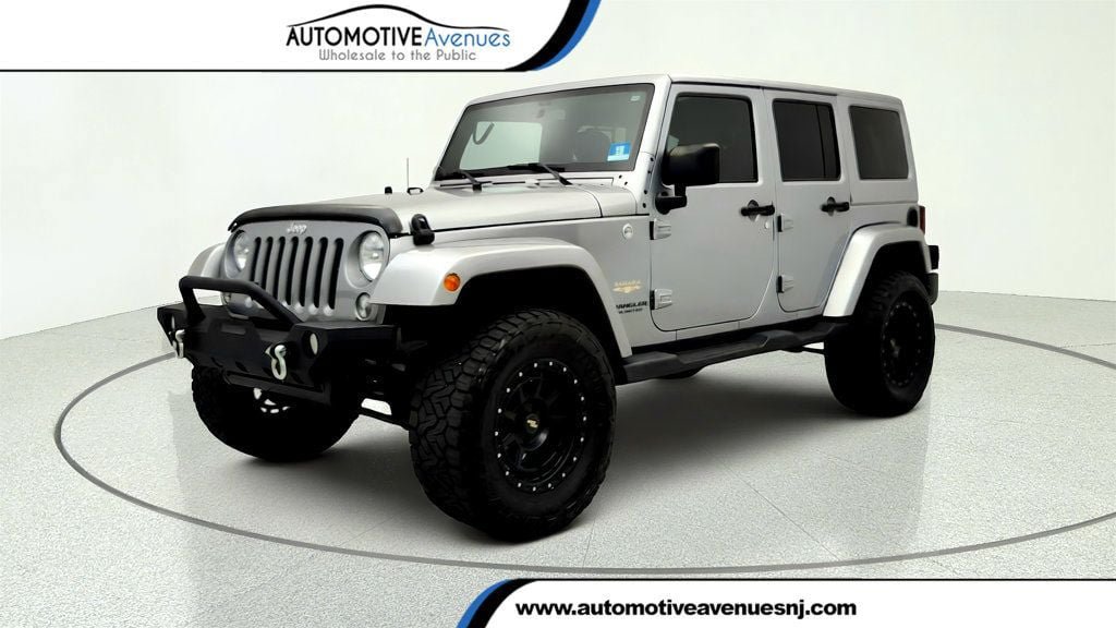 Used 2015 Jeep Wrangler Unlimited Sahara w/ Connectivity Group AWD/4WD video 1