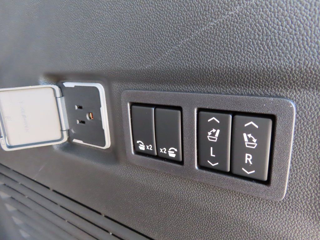 New 2026 Chevrolet Tahoe High Country image 24