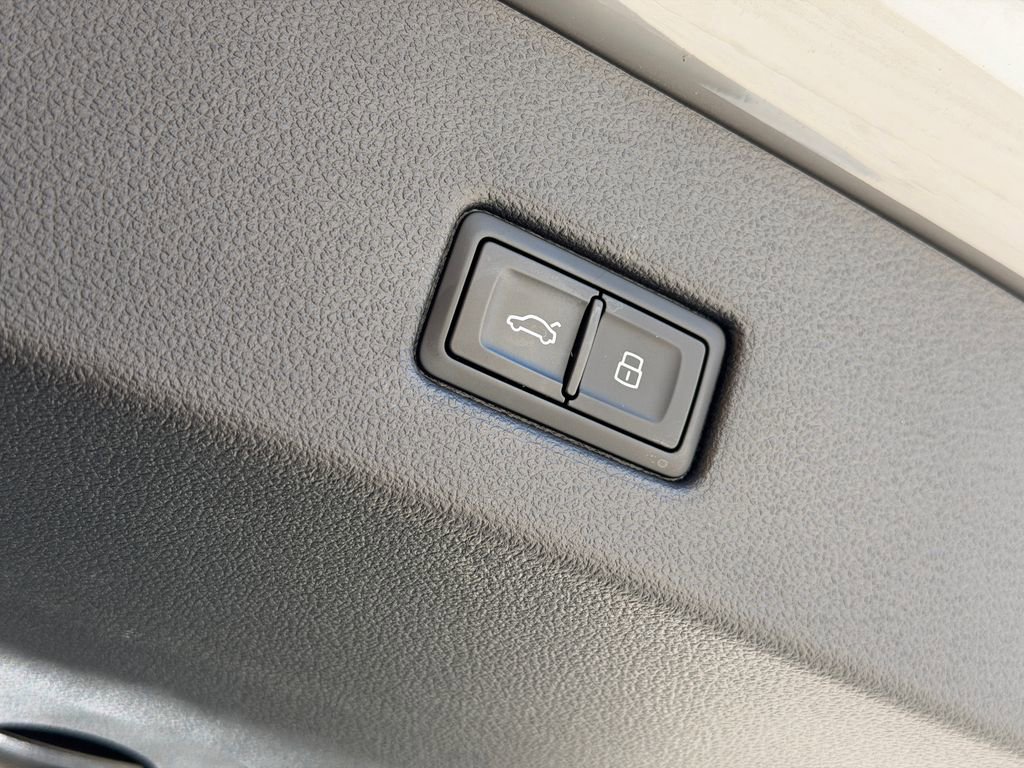 Used 2025 Audi RS 7 Performance image 38