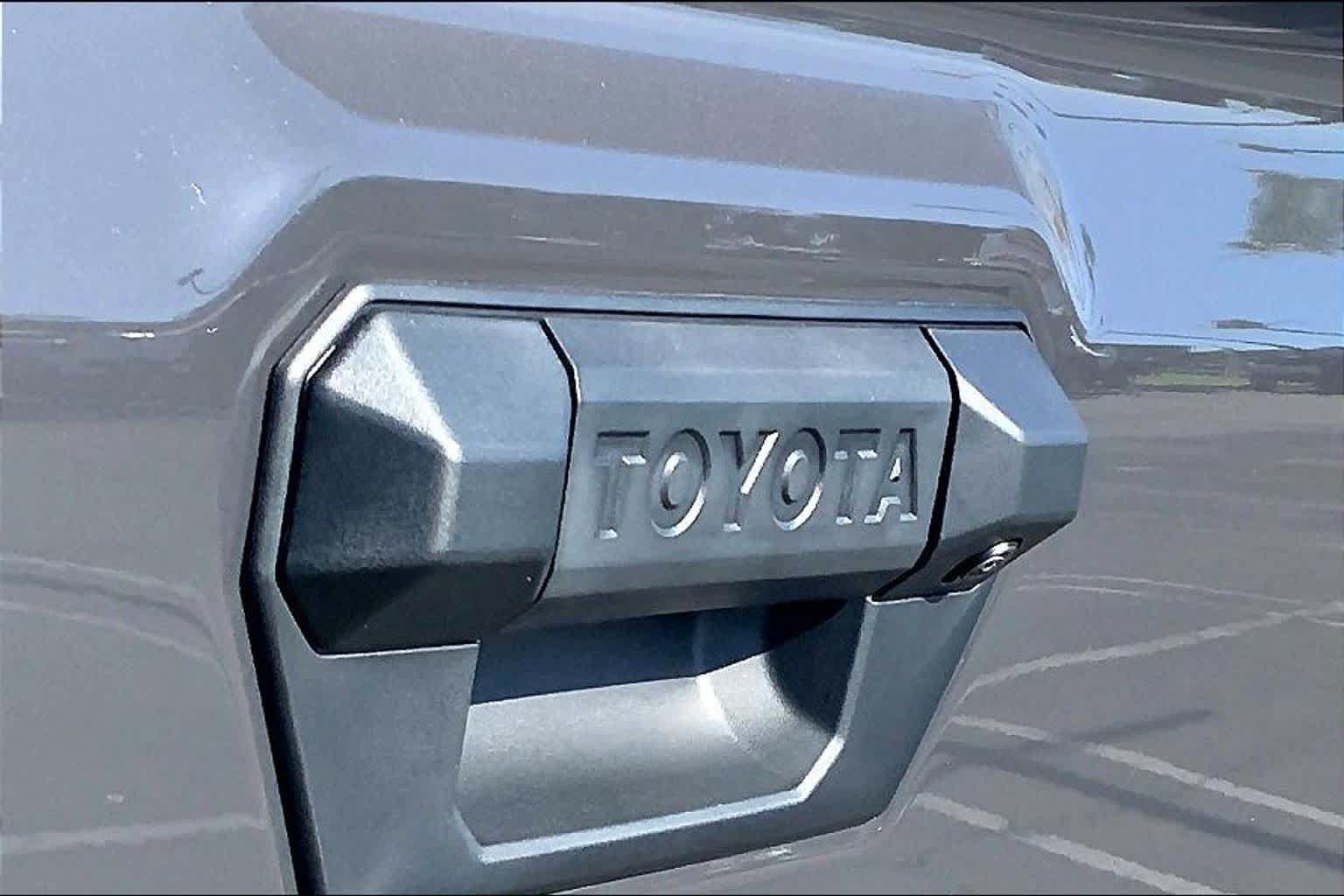 New 2026 Toyota Tacoma SR5 AWD/4WD image 15