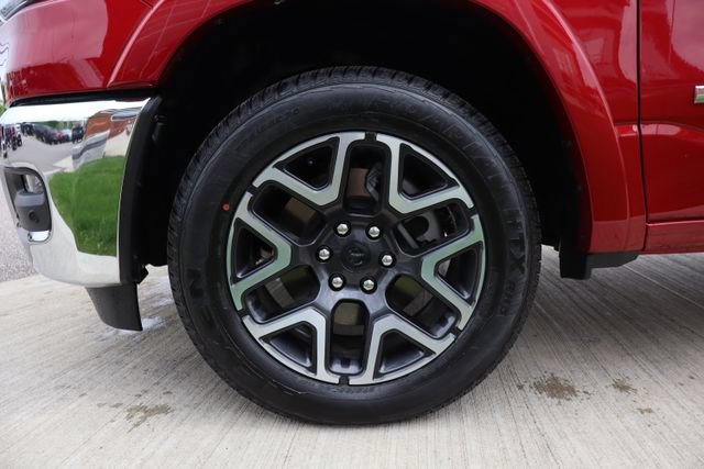 Used 2026 RAM 1500 Laramie AWD/4WD image 30