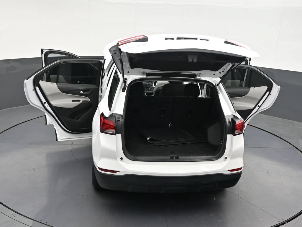Used 2023 Chevrolet Equinox LS FWD image 41