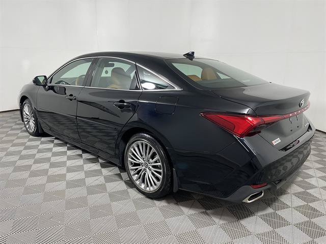 Certified 2022 Toyota Avalon Limited w/ Advanced Safety Package FWD image 5
