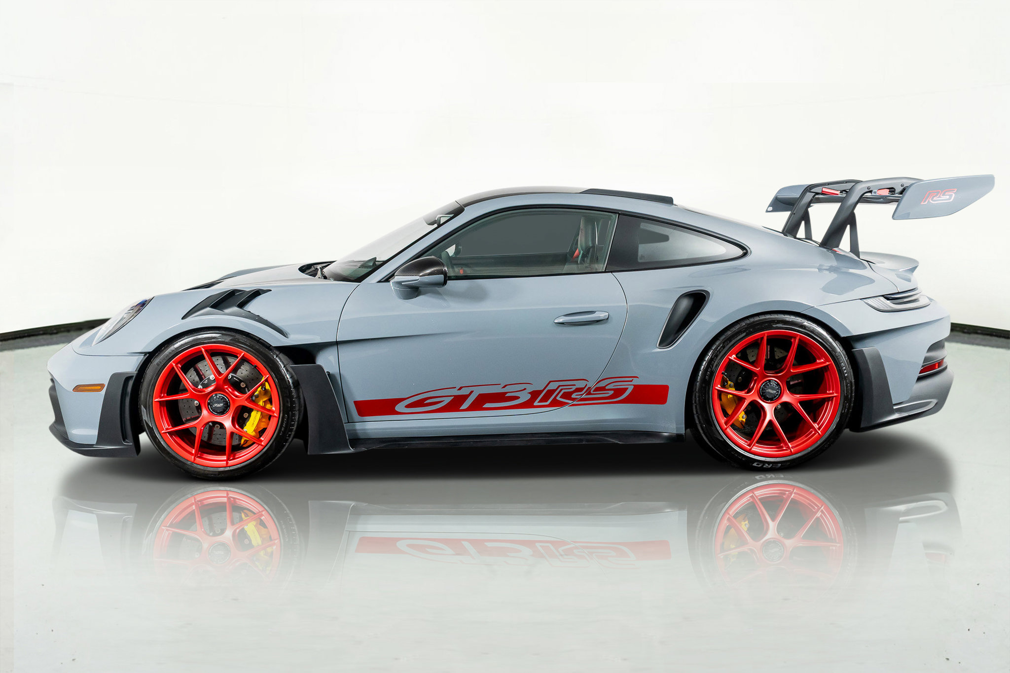 Used 2024 Porsche 911 GT3 RS image 16