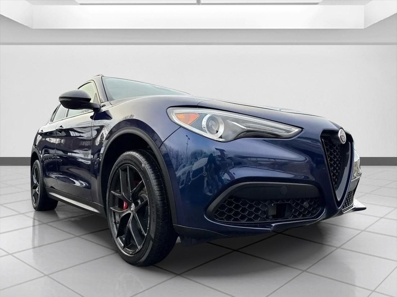 Used 2020 Alfa Romeo Stelvio AWD w/ Nero Edizione image 8