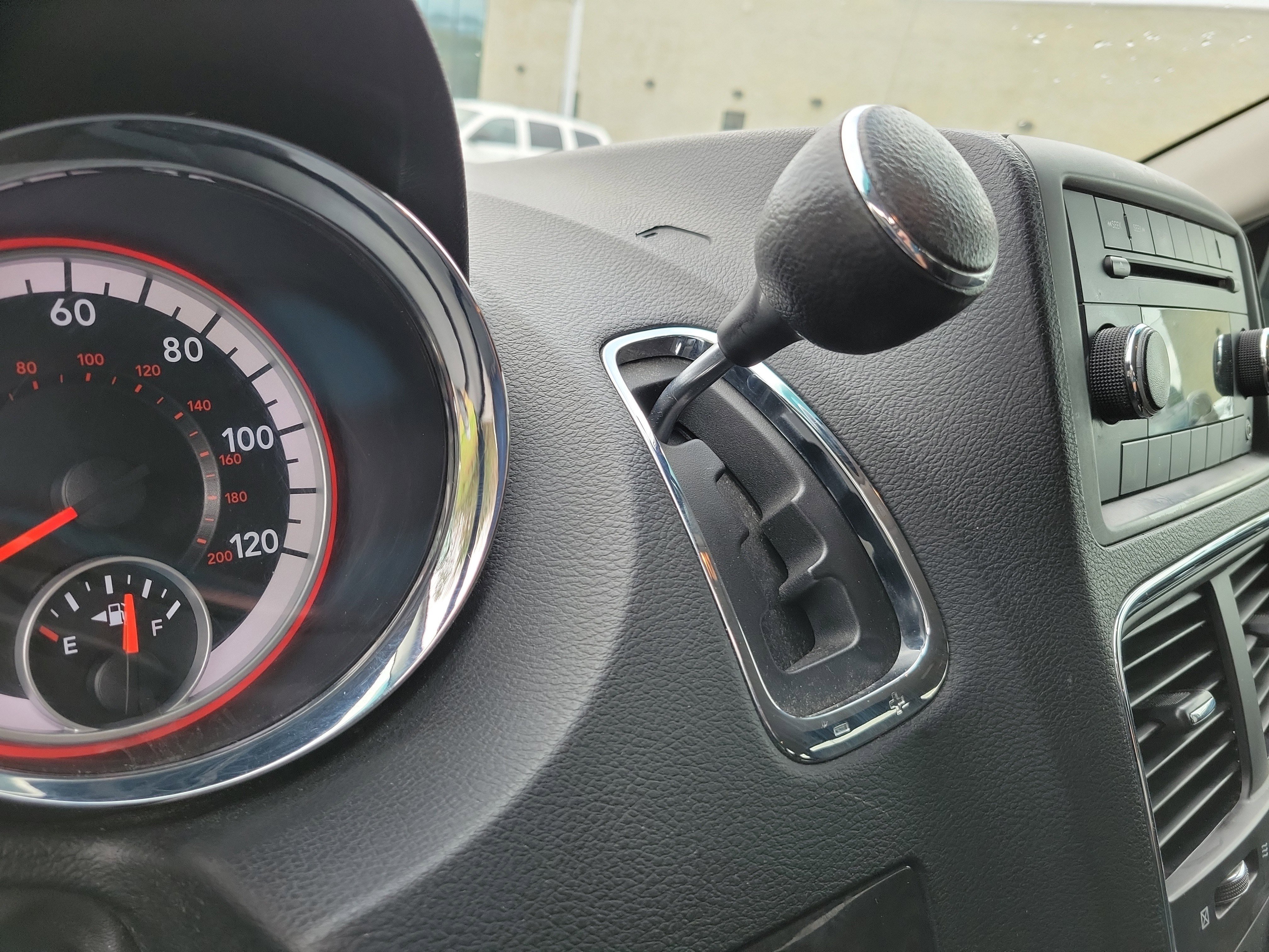 Used 2013 Dodge Grand Caravan SE image 12