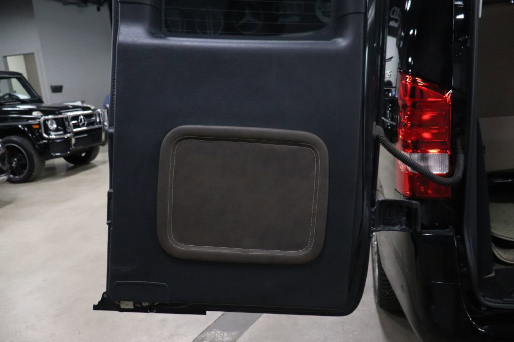 Used 2018 Mercedes-Benz Metris Passenger image 22