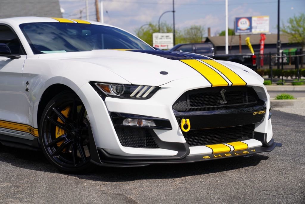 Used 2022 Ford Mustang Shelby GT500 w/ Technology Package RWD image 35