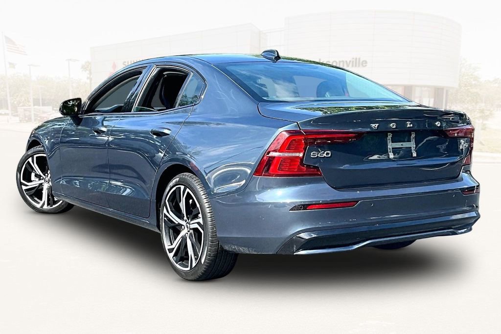 Used 2024 Volvo S60 B5 Core image 4