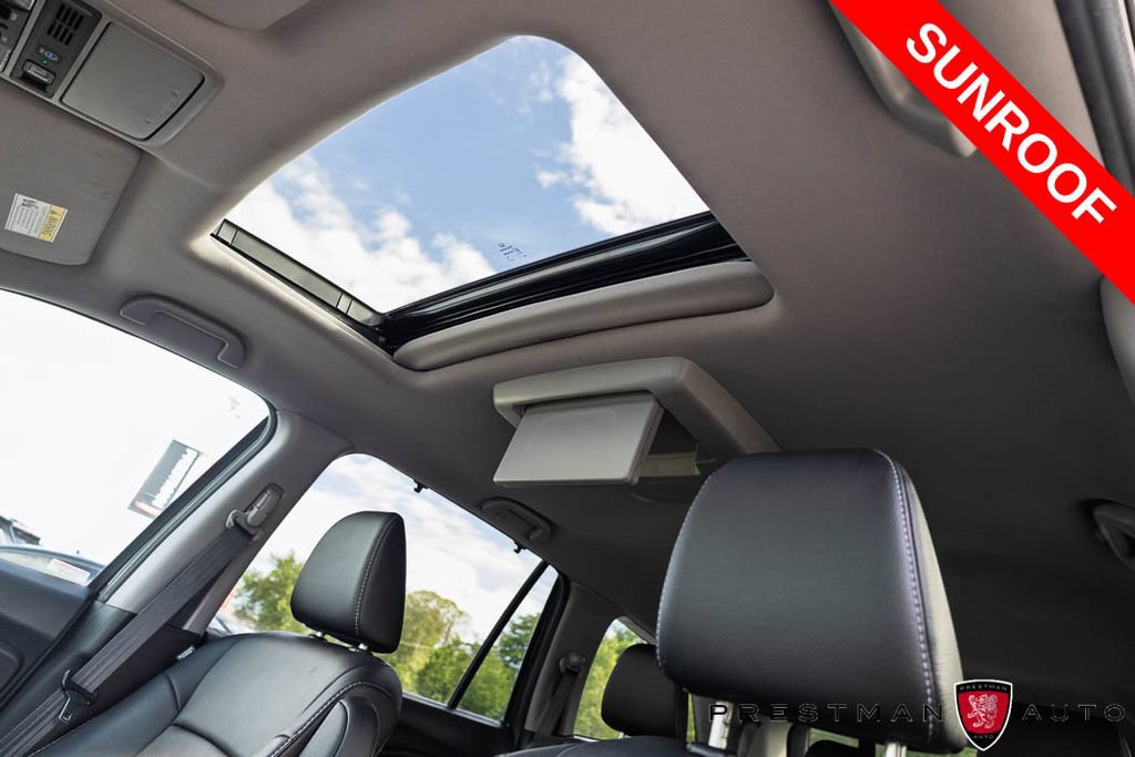 Used 2022 Honda Pilot Touring image 5
