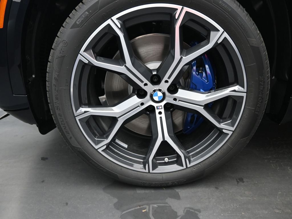 New 2026 BMW X5 xDrive50e AWD/4WD image 4