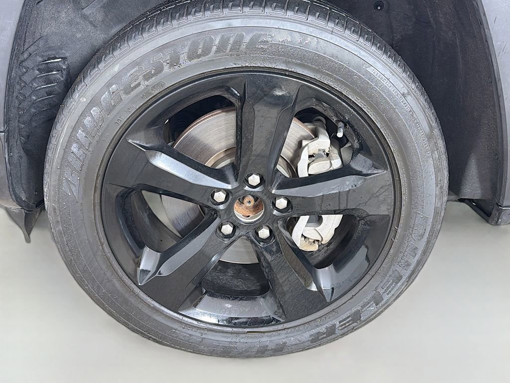 Used 2023 Jeep Grand Cherokee L Laredo image 17