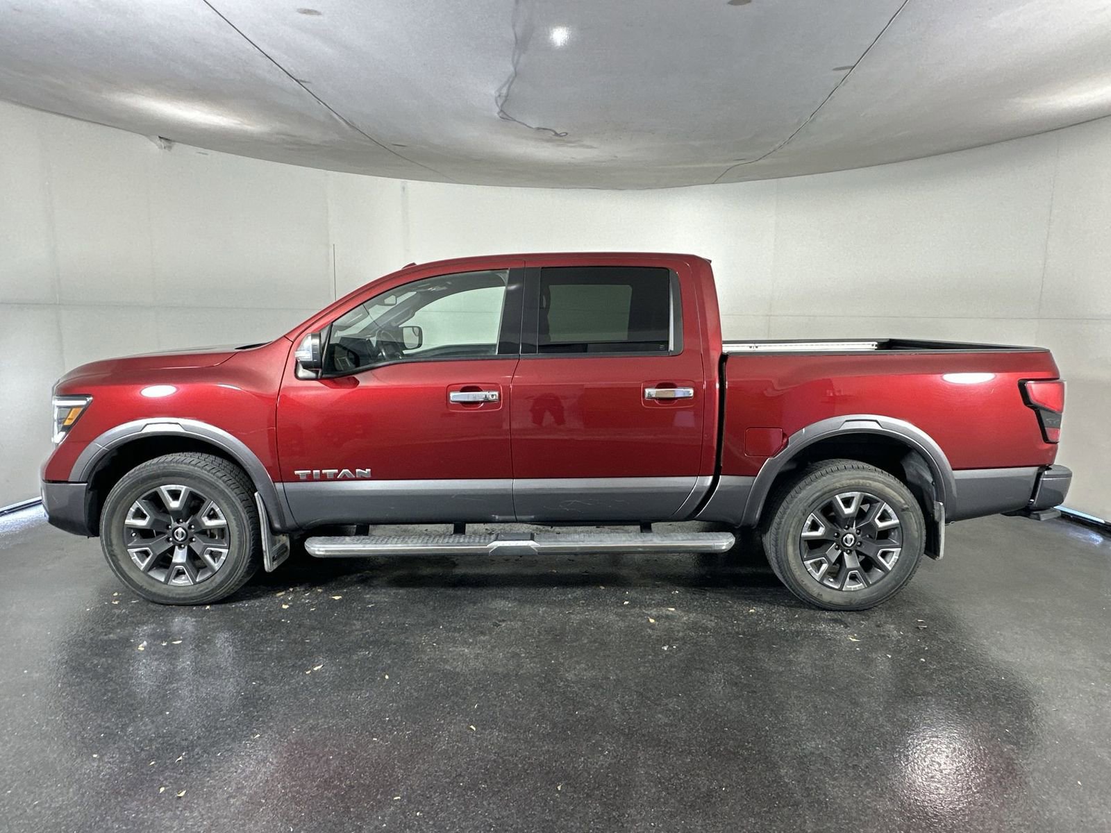 Certified 2021 Nissan Titan Platinum Reserve w/ Moonroof Package image 8