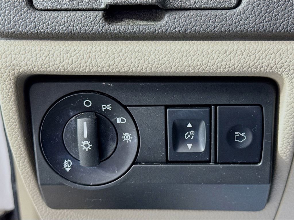 Used 2010 Ford Fusion Hybrid image 11