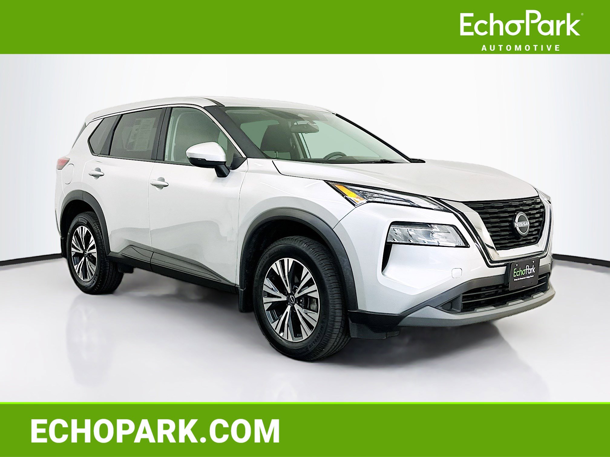 Used 2023 Nissan Rogue SV image 1