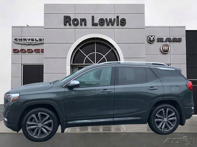 Used 2020 GMC Terrain Denali w/ Denali Premium Package AWD/4WD image 1