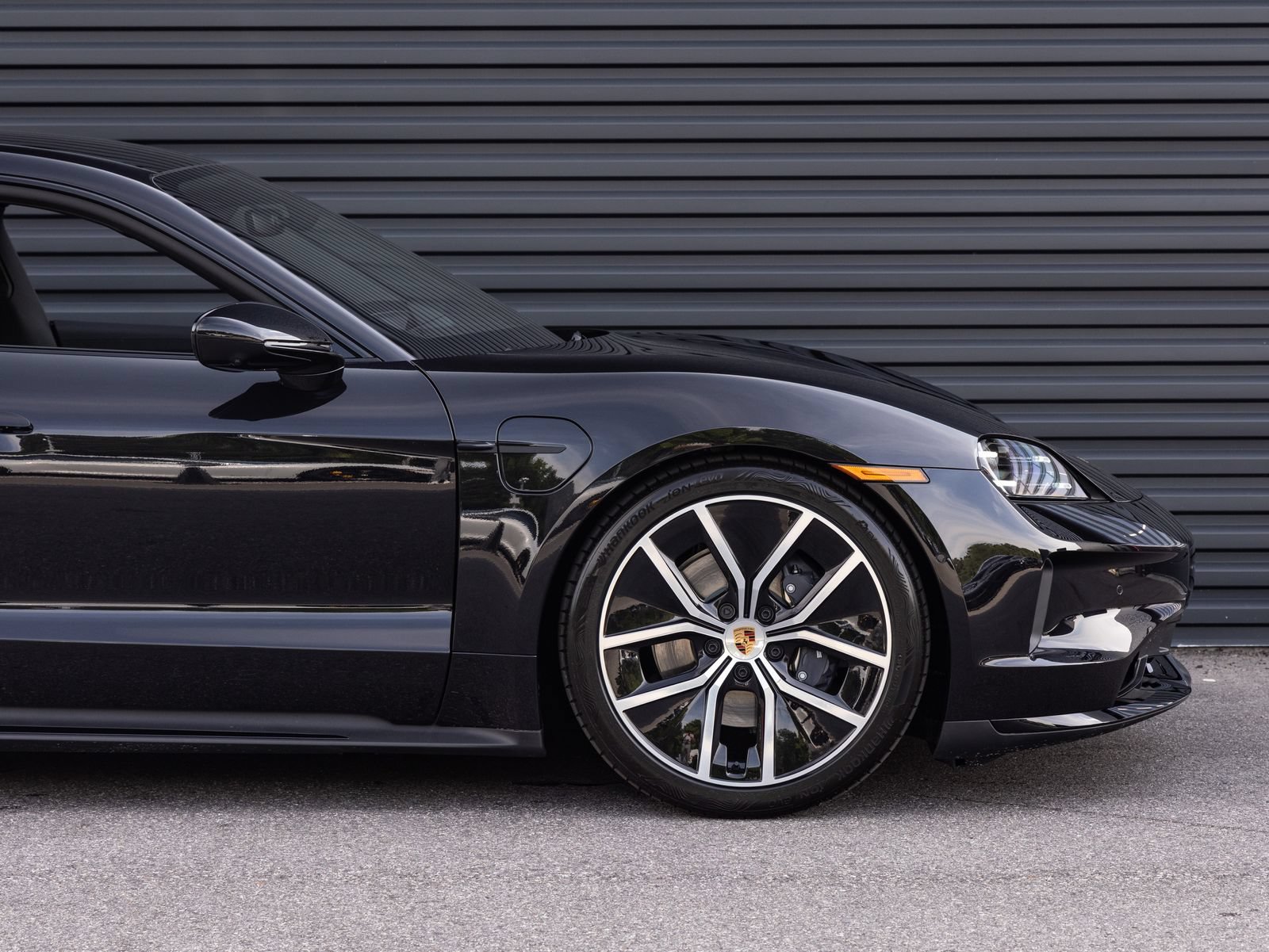 New 2026 Porsche Taycan AWD/4WD image 9