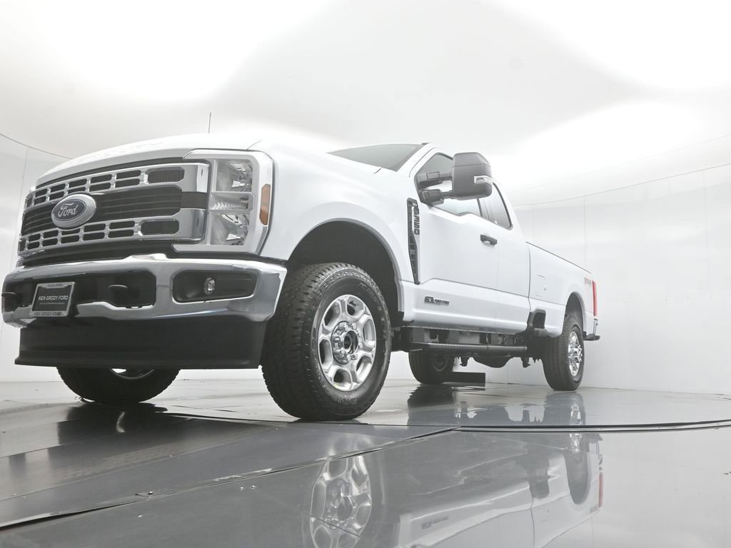 New 2026 Ford F350 XLT w/ FX4 Off-Road Package image 41