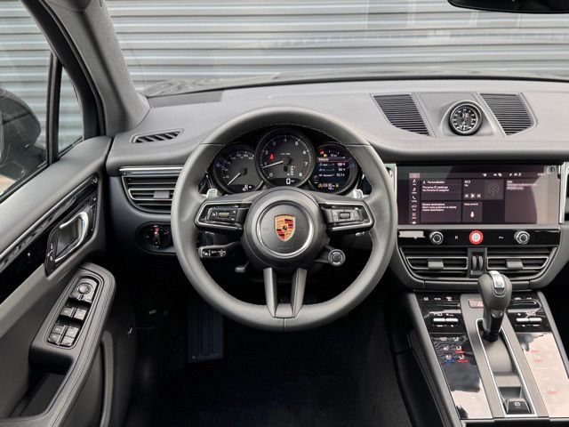 New 2026 Porsche Macan AWD/4WD image 19