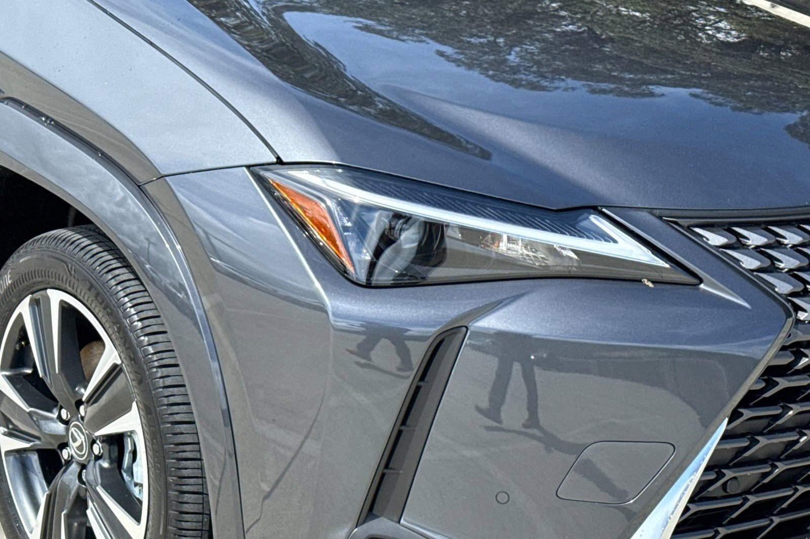 New 2026 Lexus UX 300h FWD image 10