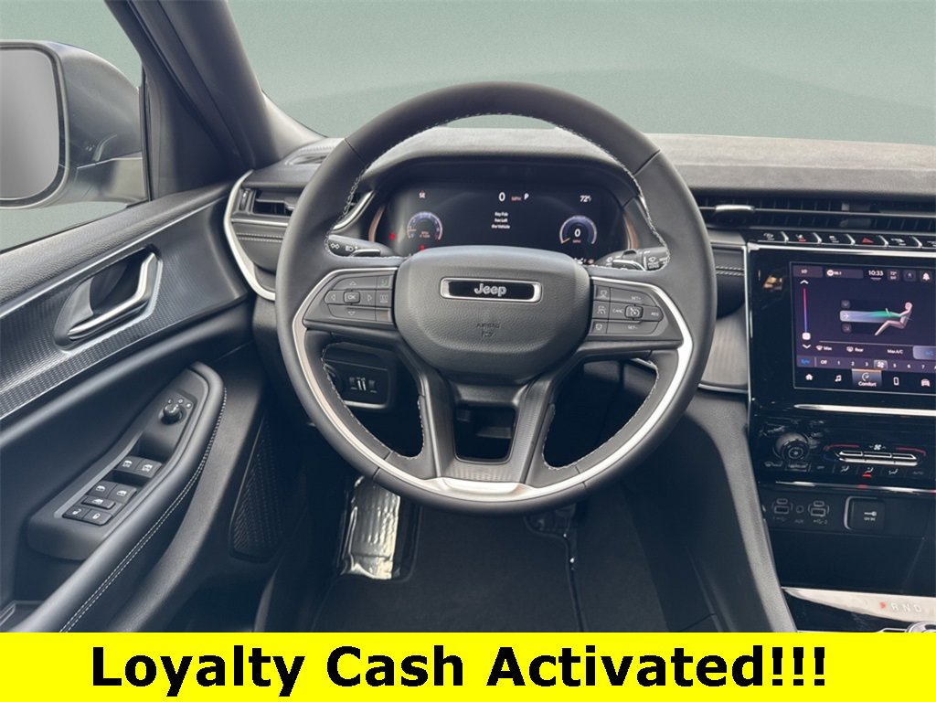 New 2025 Jeep Grand Cherokee Laredo w/ Trailer Tow Package image 32