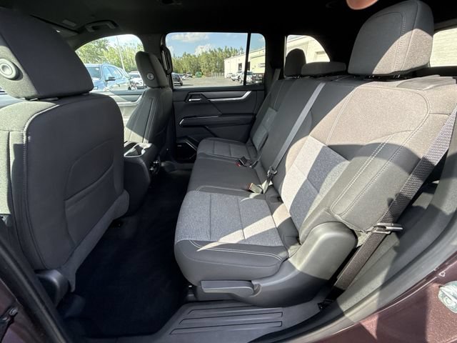 Certified 2025 GMC Acadia Elevation AWD/4WD image 24