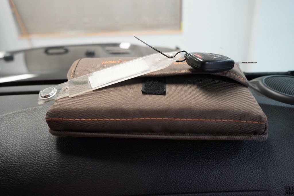 Used 2016 Jeep Wrangler Unlimited Sahara w/ Connectivity Group image 36