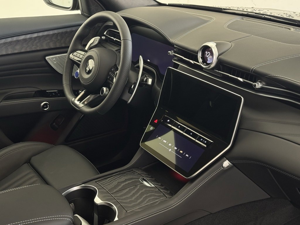 New 2025 Maserati Grecale Modena image 43