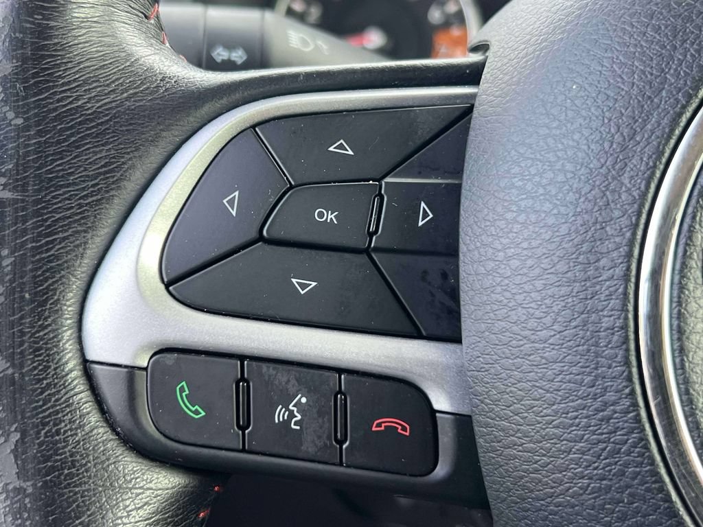 Used 2021 Jeep Renegade Trailhawk AWD/4WD image 21