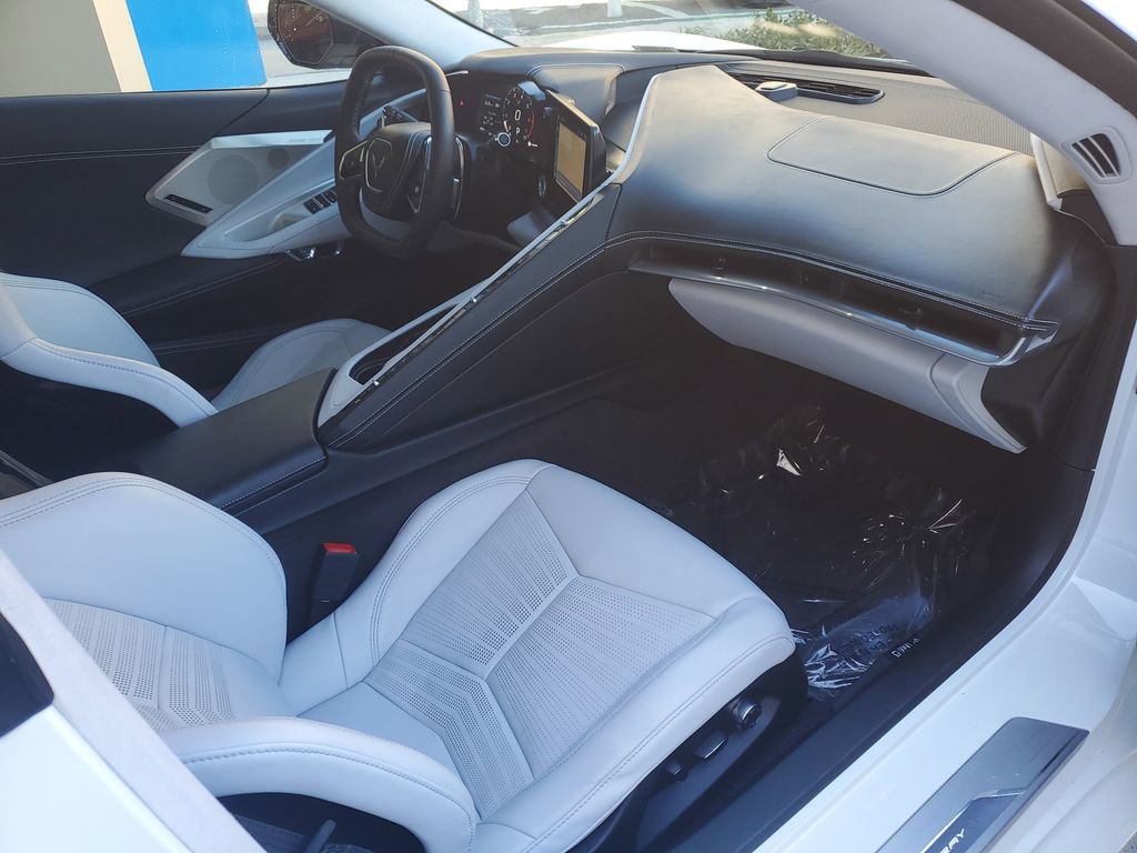 Used 2024 Chevrolet Corvette Stingray Premium Conv w/ Z51 Performance Package image 12