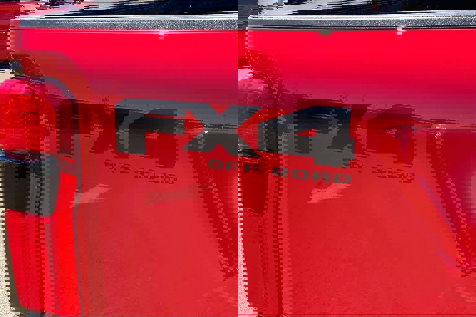 Used 2023 Ford F250 Lariat w/ Lariat Ultimate Package image 31