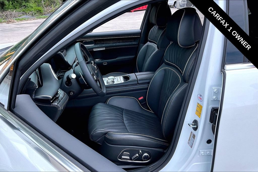 Used 2025 Genesis G90 3.5T AWD/4WD image 21