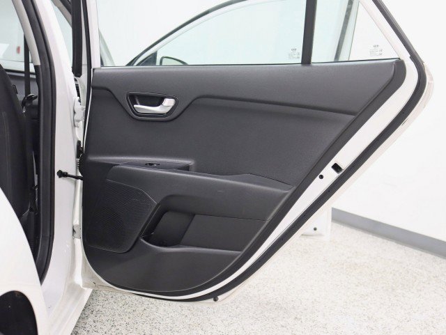 Used 2018 Kia Rio S image 29