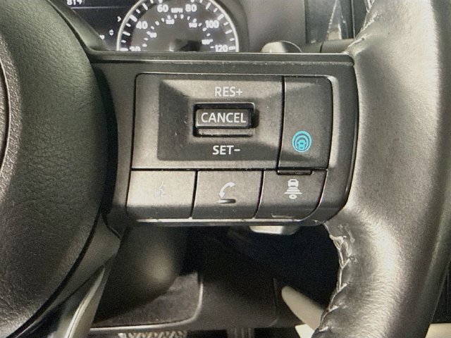 Used 2024 Nissan Pathfinder SV FWD image 14