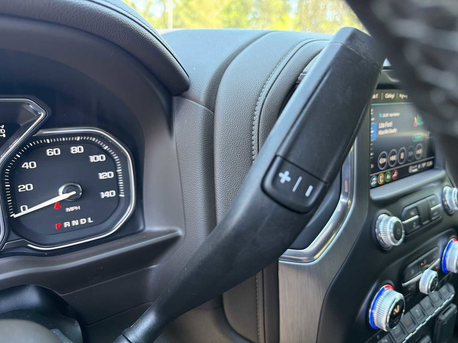 Used 2022 GMC Sierra 2500 Denali w/ Denali Ultimate Package image 15