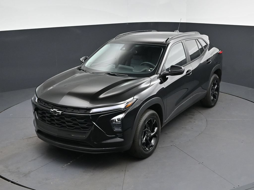 Used 2026 Chevrolet Trax LT w/ Driver Confidence Package FWD image 30