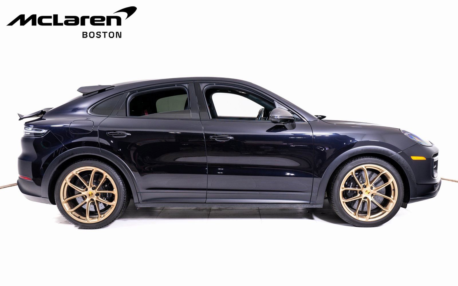 Used 2022 Porsche Cayenne Turbo GT image 7
