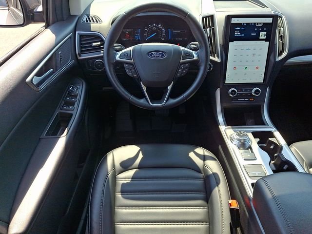 Used 2023 Ford Edge SEL w/ Convenience Package image 11