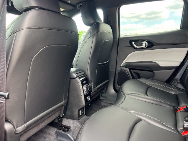 New 2026 Jeep Compass Limited AWD/4WD image 29