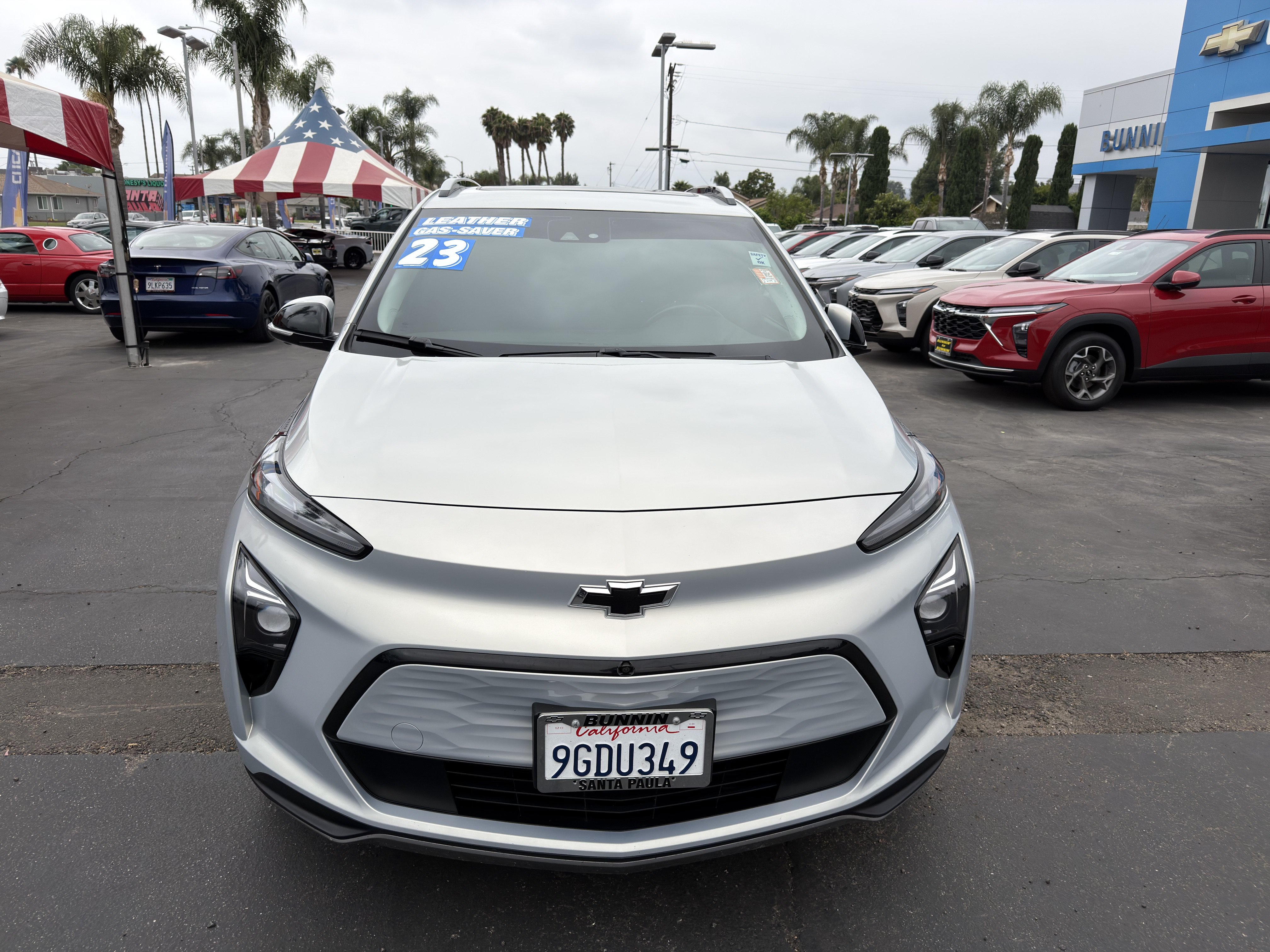 Used 2023 Chevrolet Bolt EUV Premier w/ Sun & Sound Package FWD image 3