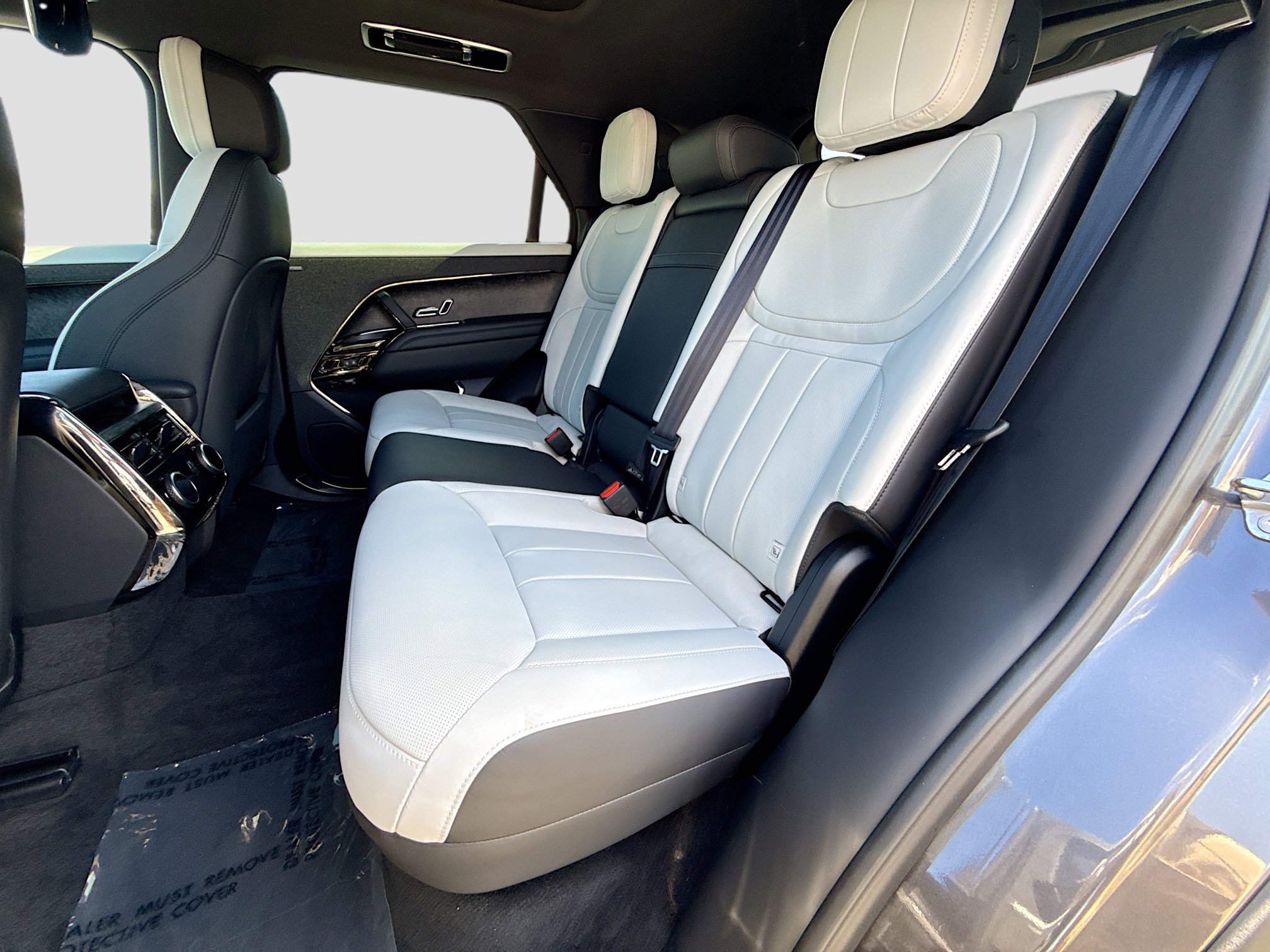 Used 2025 Land Rover Range Rover Sport Dynamic SE image 21