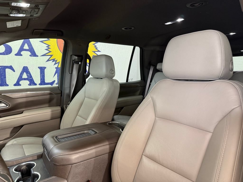 Used 2022 Chevrolet Tahoe LT w/ Luxury Package RWD image 9