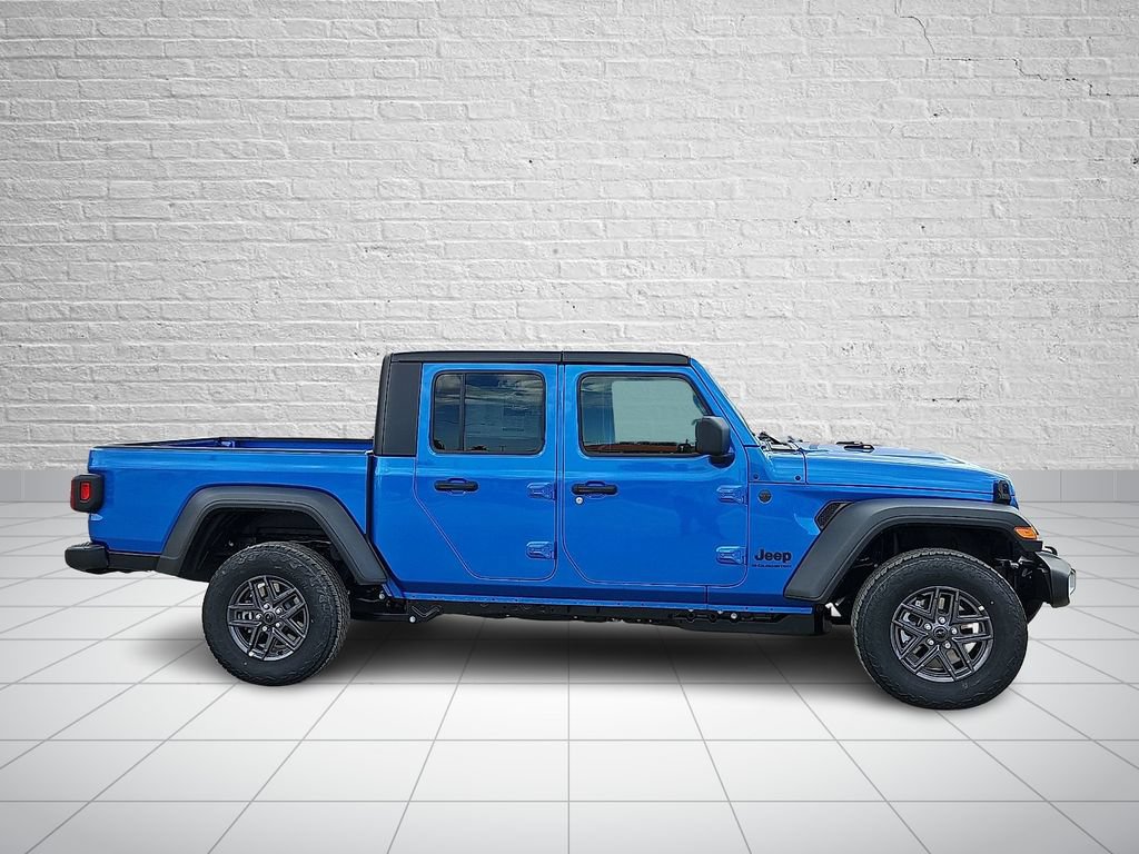New 2026 Jeep Gladiator Sport AWD/4WD image 5