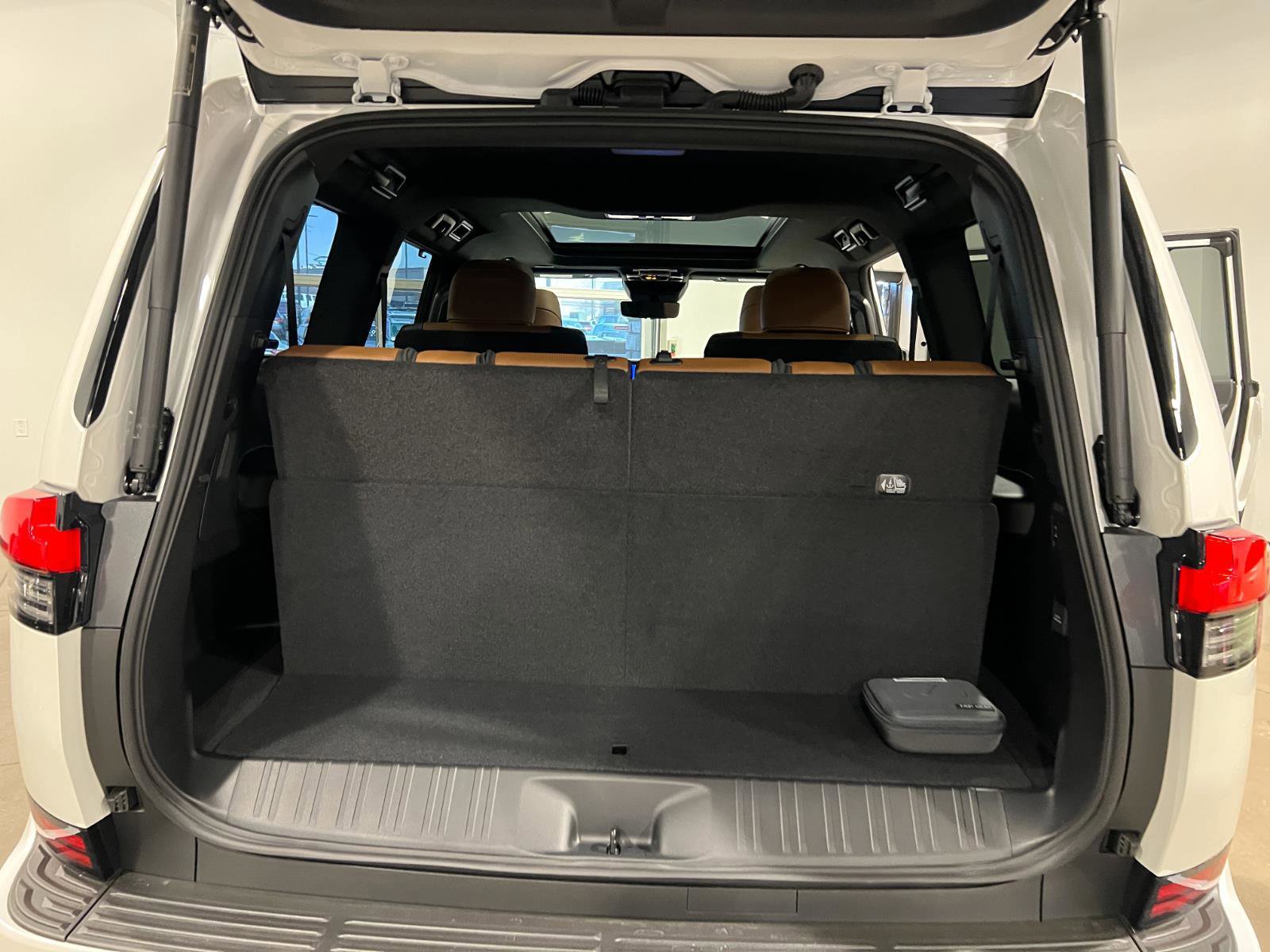 Used 2026 Lexus GX 550 w/ Cold Area Package image 37