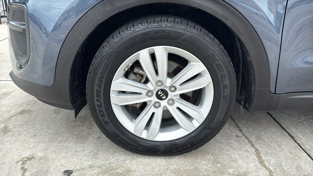 Used 2019 Kia Sportage LX FWD image 17