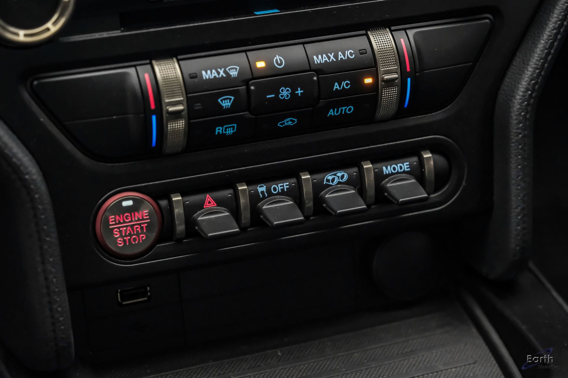 Used 2021 Ford Mustang Shelby GT500 w/ Carbon Fiber Track Pack RWD image 51