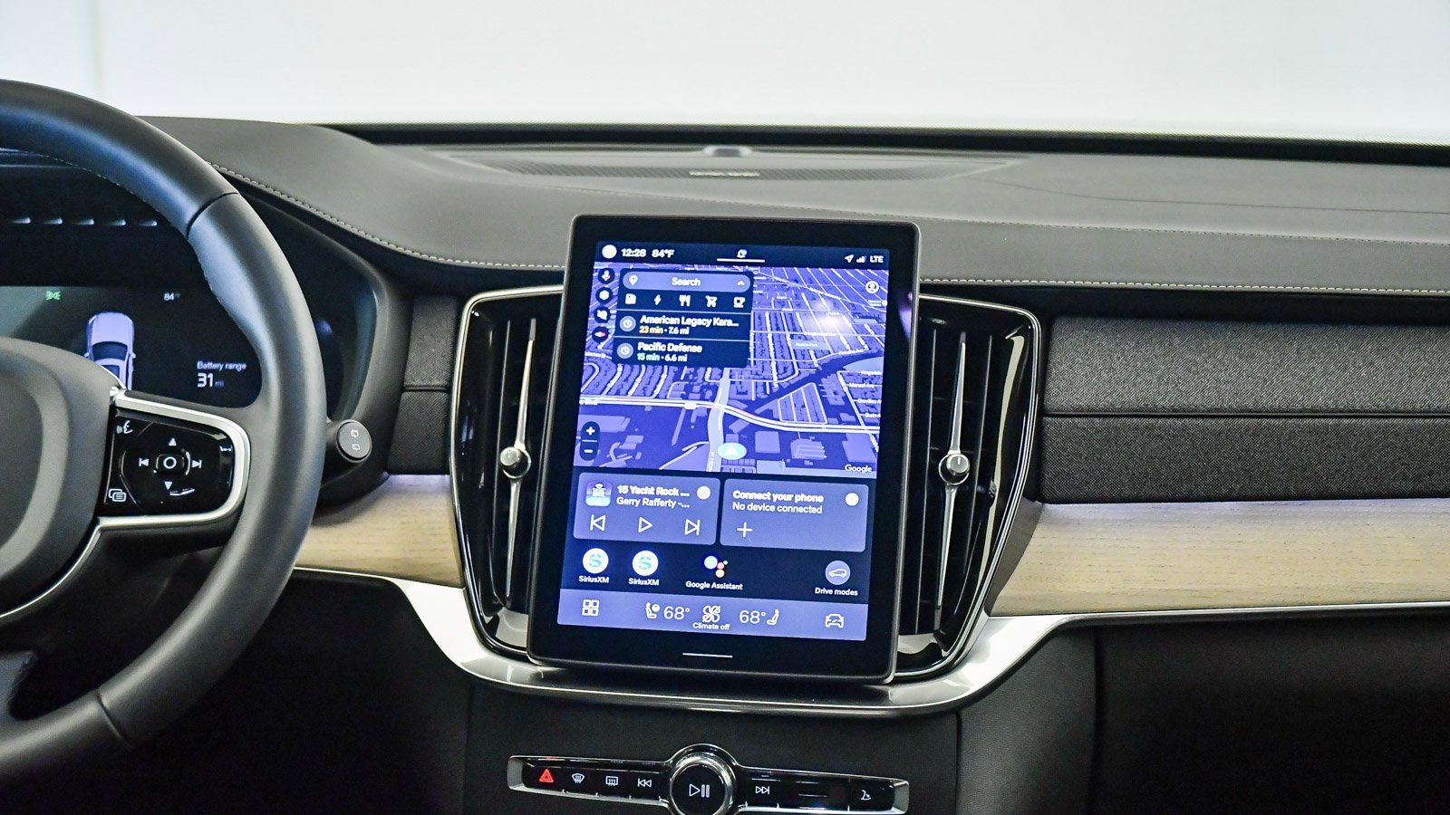 Certified 2025 Volvo XC90 T8 Plus w/ Protection Package Premier image 14