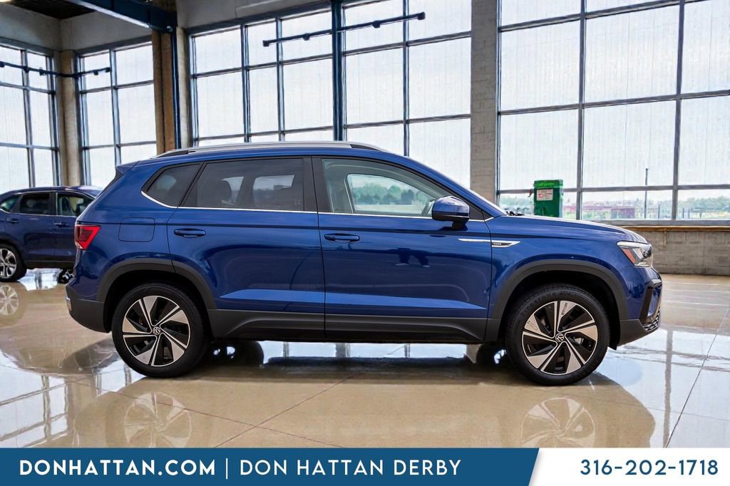 Used 2023 Volkswagen Taos SE AWD/4WD image 32