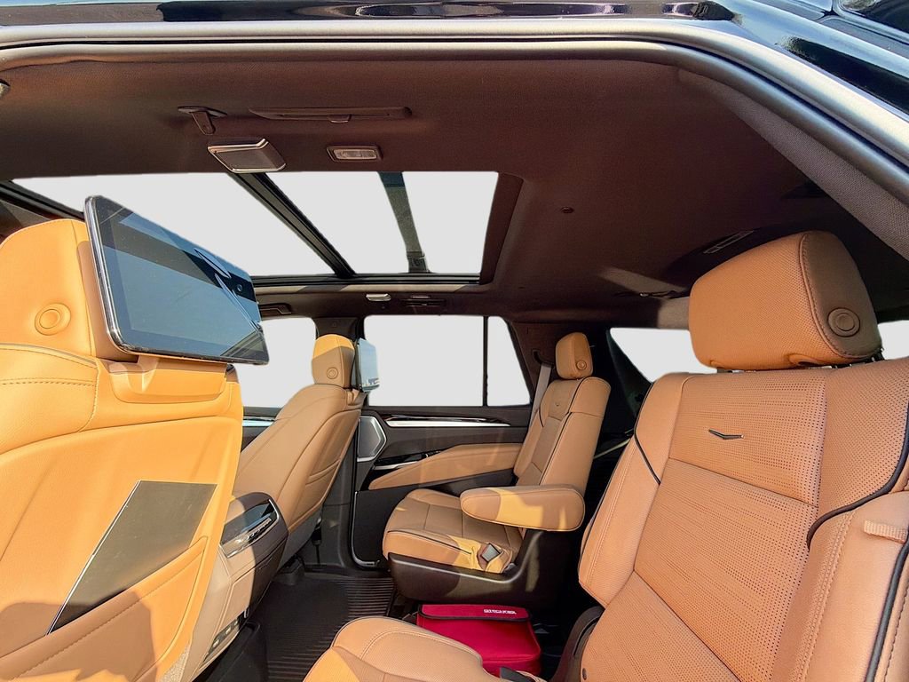 New 2026 Cadillac Escalade Luxury w/ Touring Package AWD/4WD image 26
